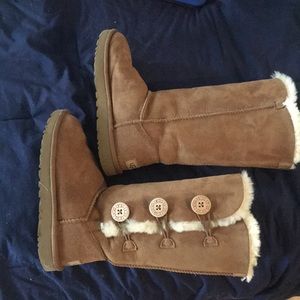 Size 8 tall button UGG boots